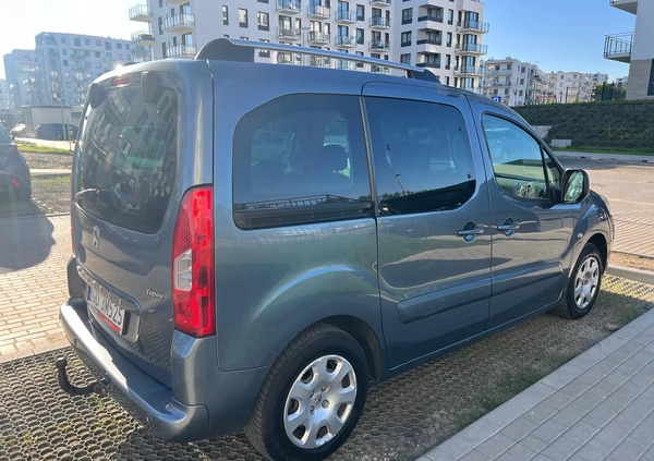 Peugeot Partner cena 22900 przebieg: 246000, rok produkcji 2011 z Gdańsk małe 106